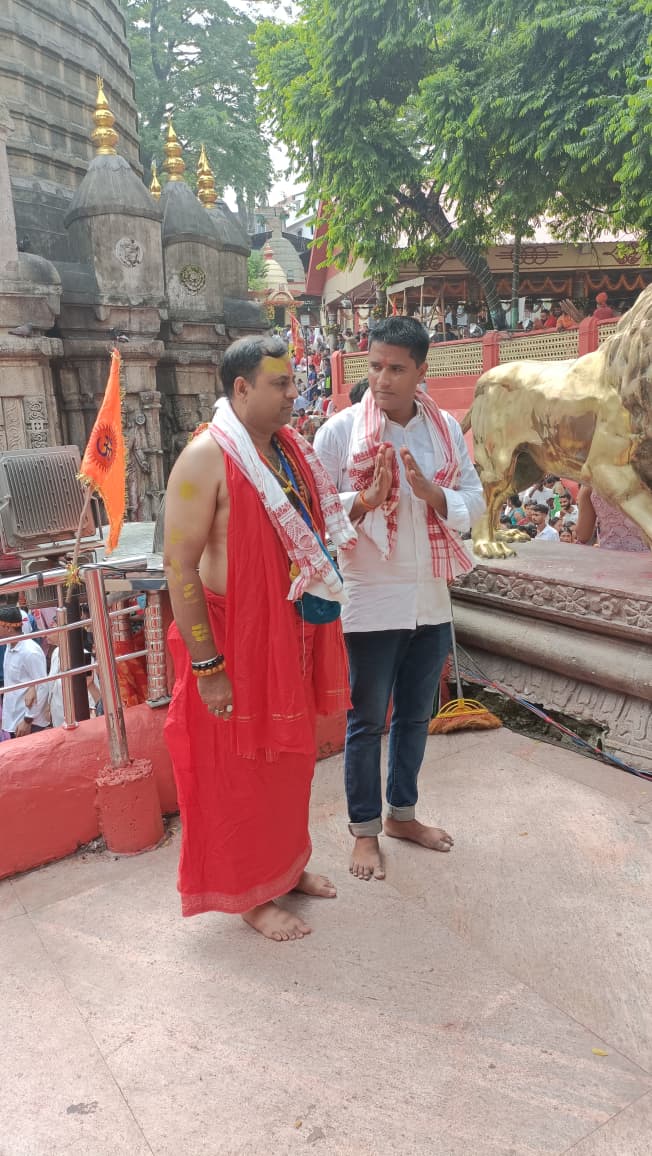 Astro Sonu Kumar at Kamakhya Temple with a devotee